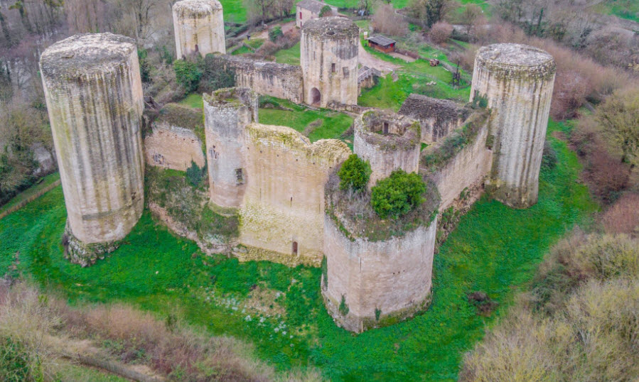 Château du Coudray-Salbart, France